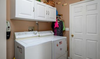 37 Hannah Lee Rd, Barnegat, NJ 08005