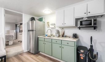 3915 Palomar Dr, Fallbrook, CA 92028