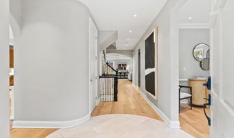 8008 GLENBROOK Rd, Bethesda, MD 20814