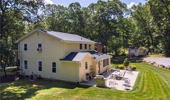 2 Elizabeth Ann Dr, Johnston, RI 02919