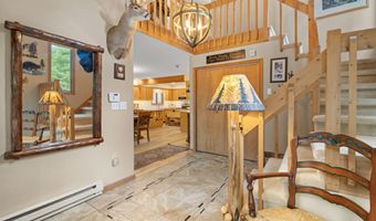 129 Woodbury, Blakeslee, PA 18610