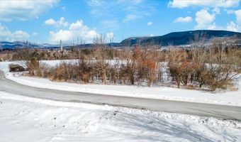 704 Fox Hill Rd, Bennington, VT 05201