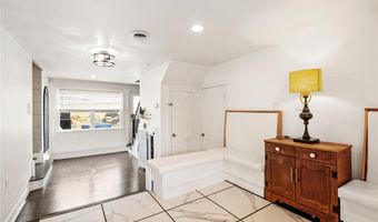 2230 Greenwood Rd, Allentown, PA 18103