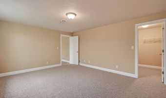 2724 Northridge Ln, Ames, IA 50010