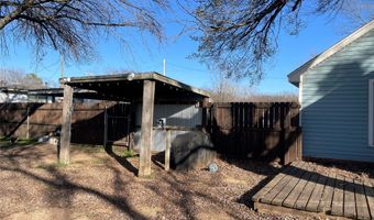 110 S Hubbard St, Alvord, TX 76225