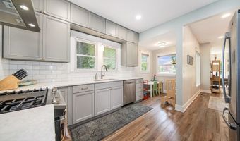 511 Perry St, Albion, MI 49224