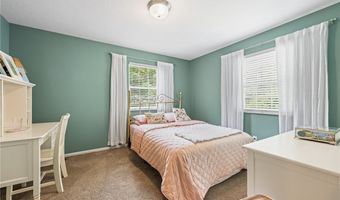 292 Summerhill Dr, Aurora, OH 44202