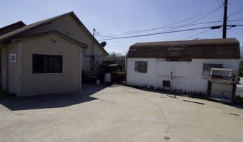28 Elm St, Bardwell, KY 42023