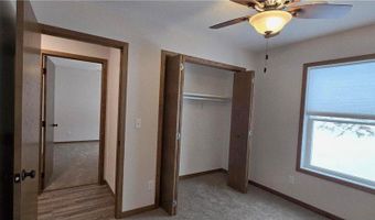 610 E 4th St, Albert Lea, MN 56007