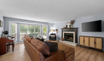 703 Trago Creek Dr, Ballwin, MO 63021