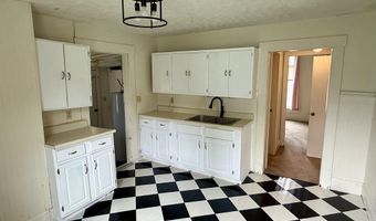 921 Lincoln Ave, Bedford, IN 47421