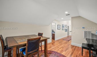 30 Dolphin Point Dr, Beaufort, SC 29907