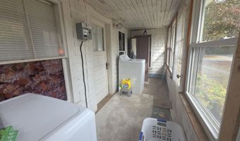 17 Marsh Rd, Belfast, ME 04915