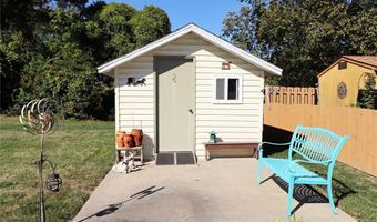 3210 Leverett Ct, Alton, IL 62002