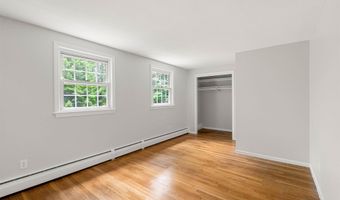 1 Danbury Cir, Amherst, NH 03031