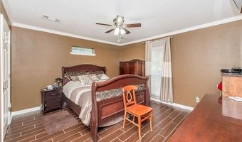 826 AVENUE E, Bogalusa, LA 70427
