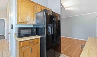 236 Beacon Ln, Atmore, AL 36502