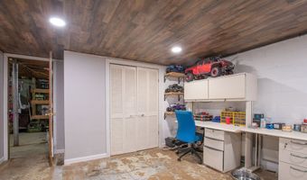 19201 Moulin St, Abingdon, VA 24210