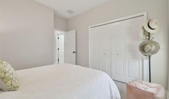 5424 SILVER SUN Dr, Apollo Beach, FL 33572
