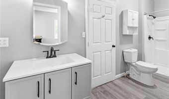 704 Miller St, Alton, IL 62002