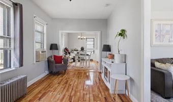 25 Hoppin Ave, East Providence, RI 02915