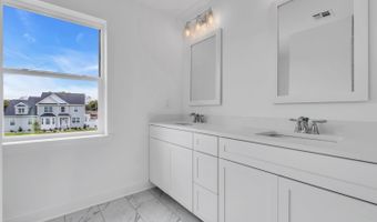 2 Southern Blvd, Bayville, NJ 08721