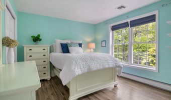 212 Oak Hill Rd, Barrington, NH 03825