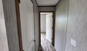 12 Teri Ln, Amwell, PA 15301