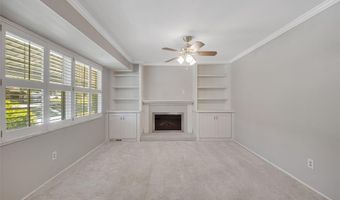 585 Golfwood Dr, Ballwin, MO 63021