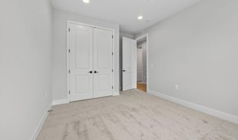 7027 RENITA Ln, Bethesda, MD 20817