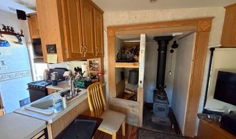 28 Agate Ct, Bellvue, CO 80512