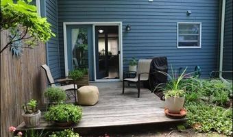 43 Baldwin Dr #43, Bangor, ME 04401