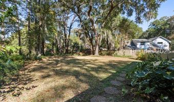 31 Chesterfield Lake Dr, Beaufort, SC 29906