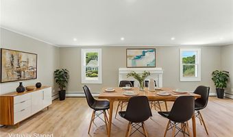 82 Barton Ave, Warwick, RI 02889