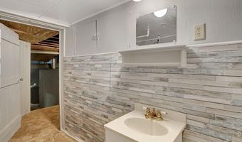 823 N 11th St, Beatrice, NE 68310
