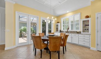 6903 CRESTPOINT Dr, Apollo Beach, FL 33572