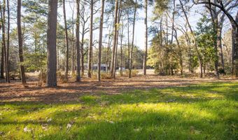 901 Glendale Dr, Aberdeen, NC 28315