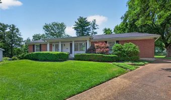 6 Helmsdale Ct, Ballwin, MO 63011