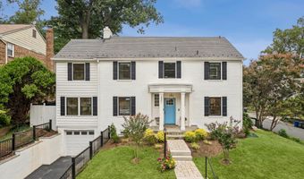 3801 LORCOM Ln N, Arlington, VA 22207