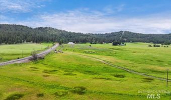 11 Stonebraker Ln, Cascade, ID 83611