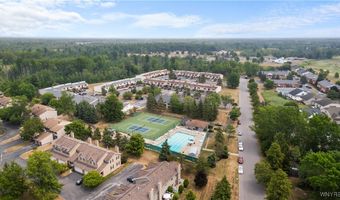 7 Southcreek Ct D, Amherst, NY 14051