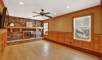 30 Tanglewood Dr, Alloway, NJ 07422