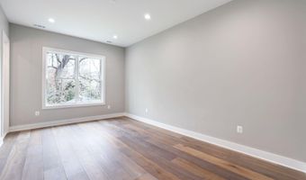 8525 RALEIGH Ave, Annandale, VA 22003