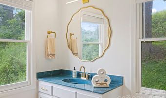 3954 NC 80 Hwy, Bakersville, NC 28705