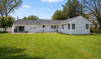 749 Park Ave, Belford, NJ 07718