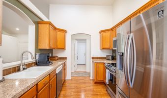 2002 S 60TH St, Springfield, OR 97478