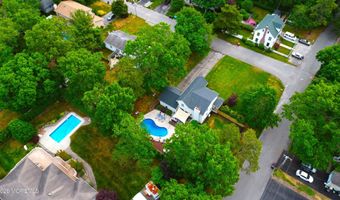 482 Clifton Ave, Bayville, NJ 08721