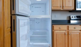 130 Main St 2D, Canton, CT 06019
