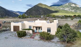 11 Los Altos, Arroyo Seco, NM 87514