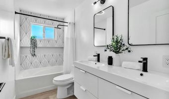 1029 Rainbow Valley Ct, Fallbrook, CA 92028